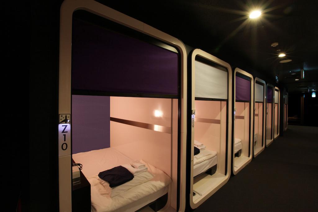 First Cabin Hakata Fukuoka  Oda fotoğraf